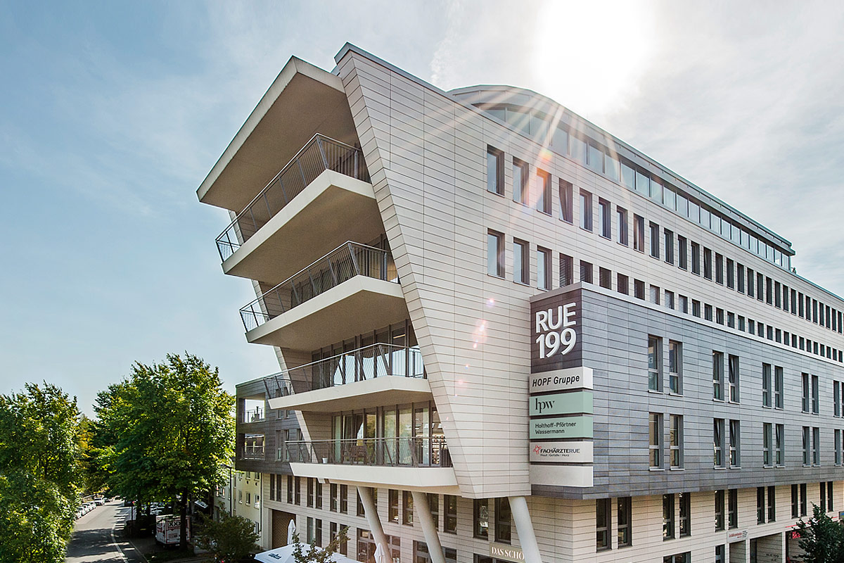 Dr. Stephan J. Holthoff-Pförtner, Notar a.D. und Prof. Dr. Bernd Wassermann wissen, wie wichtig fachübergreifende Zusammenarbeit ist.